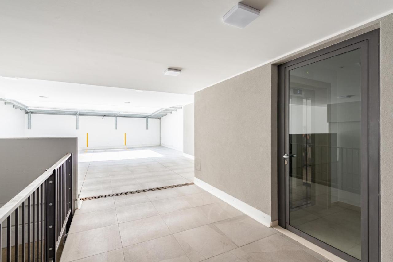 Central Station Apt With Parking 바리 외부 사진
